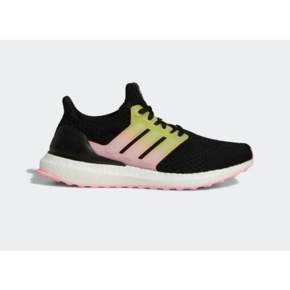 Adidas ULTRABOOST DNA 5.0 shoes running sneaker GV8732‎ NWB women 9